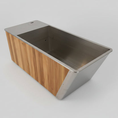 Wood & Stainless Steel Plunge Pool with Chiller/Heater